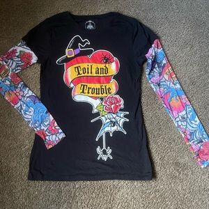 Halloween Toil and Trouble long sleeve t-shirt size:M (7-9)